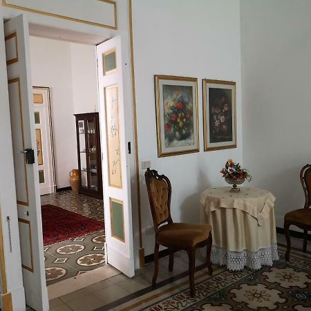 B&B Palazzo Antonelli Монополи Экстерьер фото