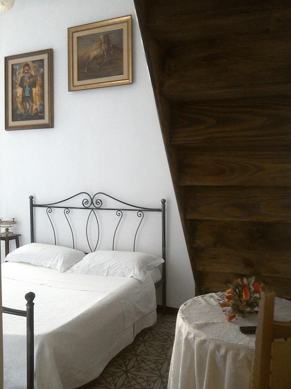 B&B Palazzo Antonelli Монополи Номер фото