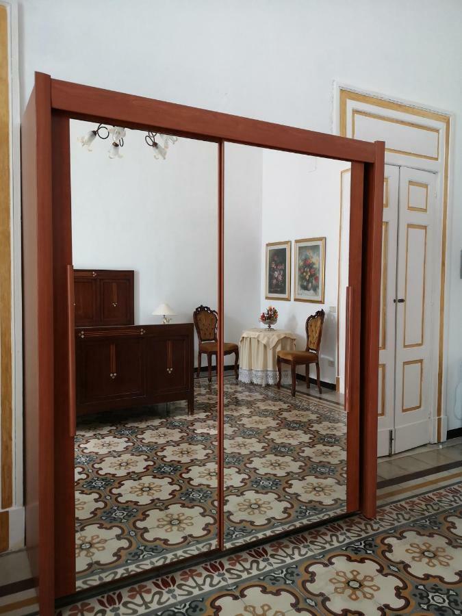 B&B Palazzo Antonelli Монополи Экстерьер фото
